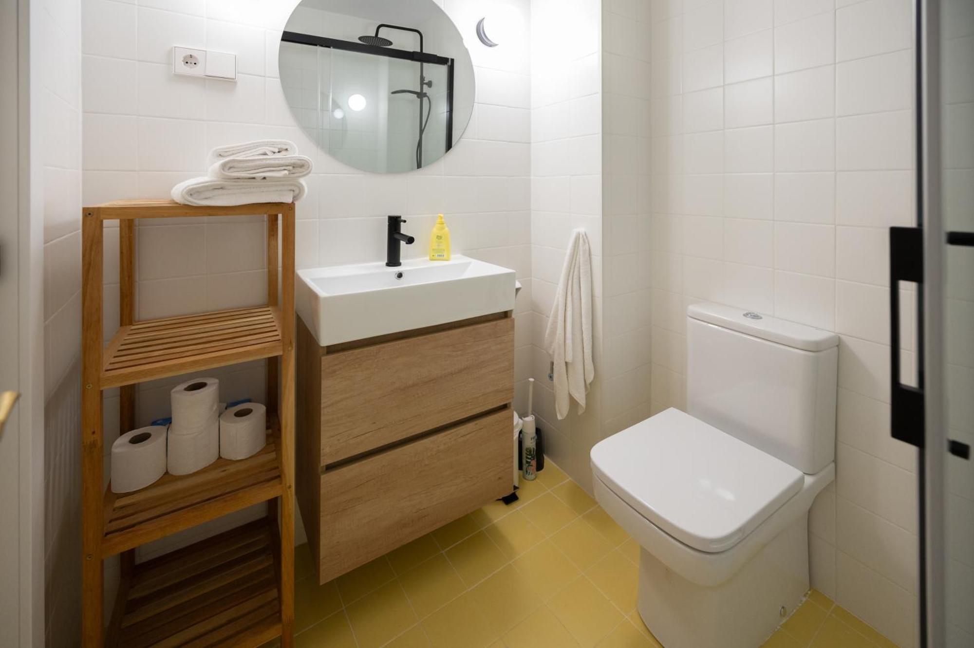 Tradicional Apartamento Central De 2 Camas Dobles Benalmádena Exteriör bild